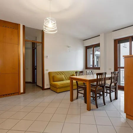 Bella Vista 7 - Immobili E Soluzioni Rent דירה ברגמו